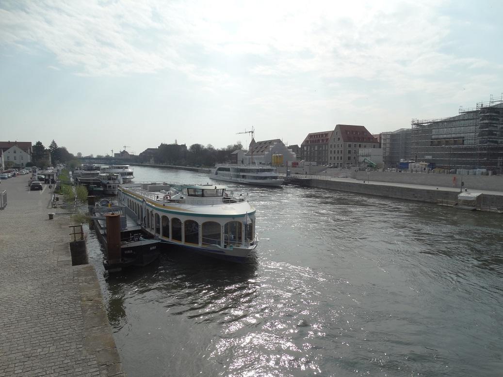 Hotel Amy Regensburg Bagian luar foto
