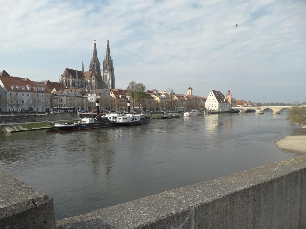 Hotel Amy Regensburg Bagian luar foto