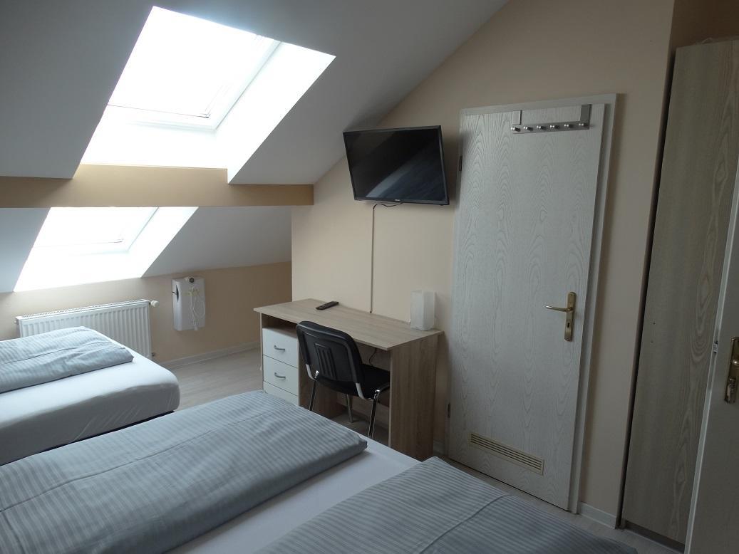 Hotel Amy Regensburg Bagian luar foto