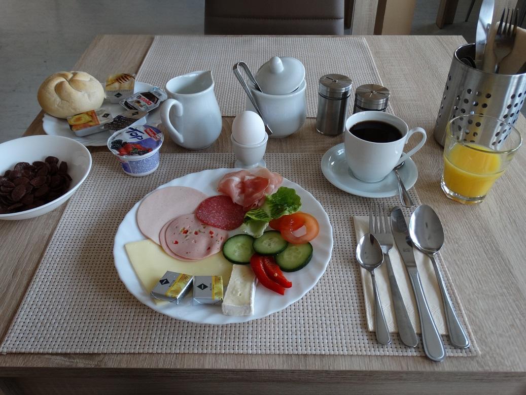 Hotel Amy Regensburg Bagian luar foto