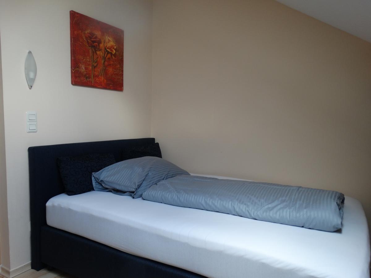 Hotel Amy Regensburg Bagian luar foto